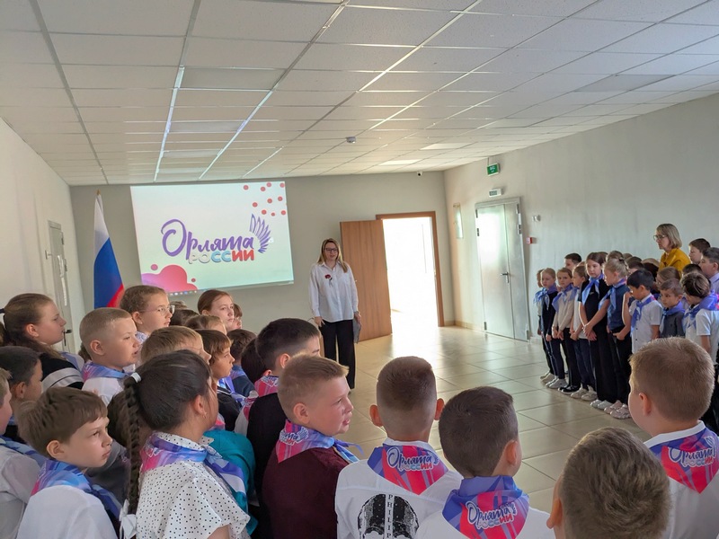 Прощание орлят с начальной школой.