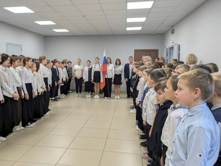 "Разговоры о важном" на тему "Что значит быть взрослым».